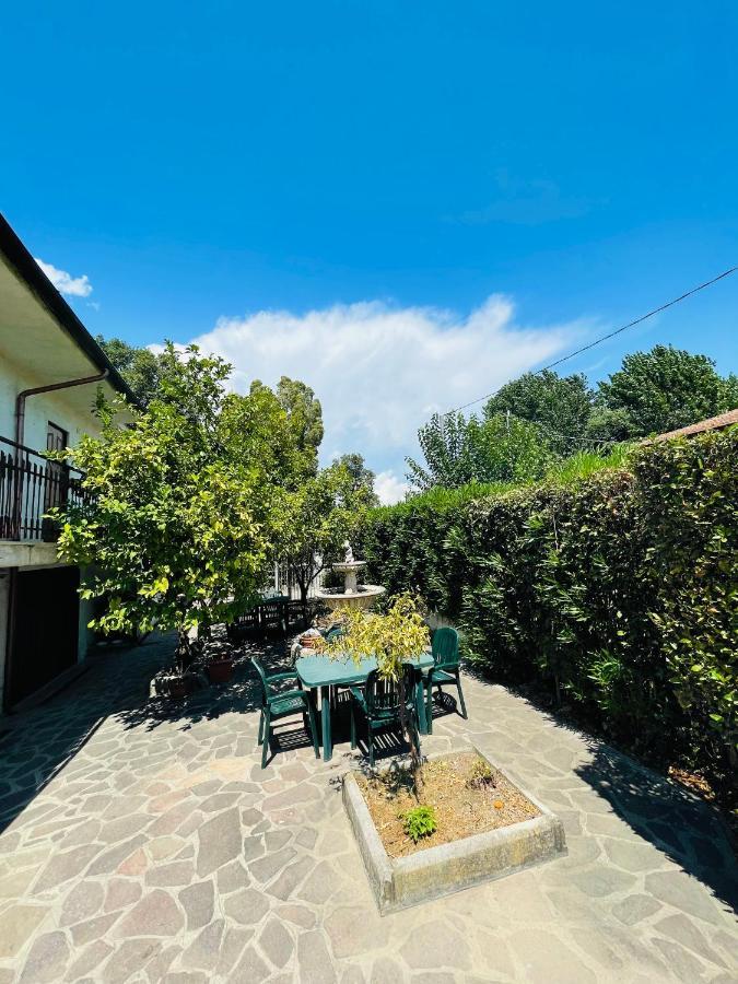 Апартаменты La Casa Di Nonna Attilia Фонди Экстерьер фото